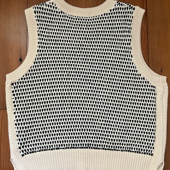 Varley Knowles Black and Cream Sleeveless Knit Top - Picture 5 of 5
